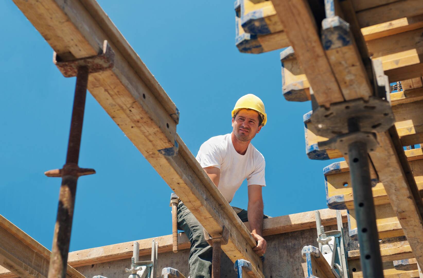 American Maintenance And Cleaning Services